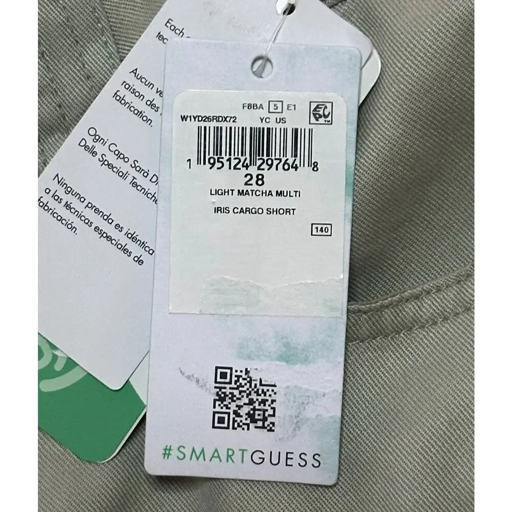 New GUESS Iris Cargo Cuffed Shorts Utility Light Green Baggy Beach Pool Cruise